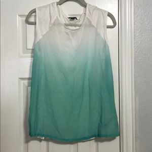 🌸🌟NWT🌟 Forever 21 Ombré Top